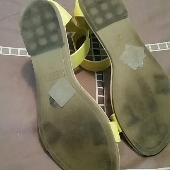 Yellow Sandals - Picture 3 of 3